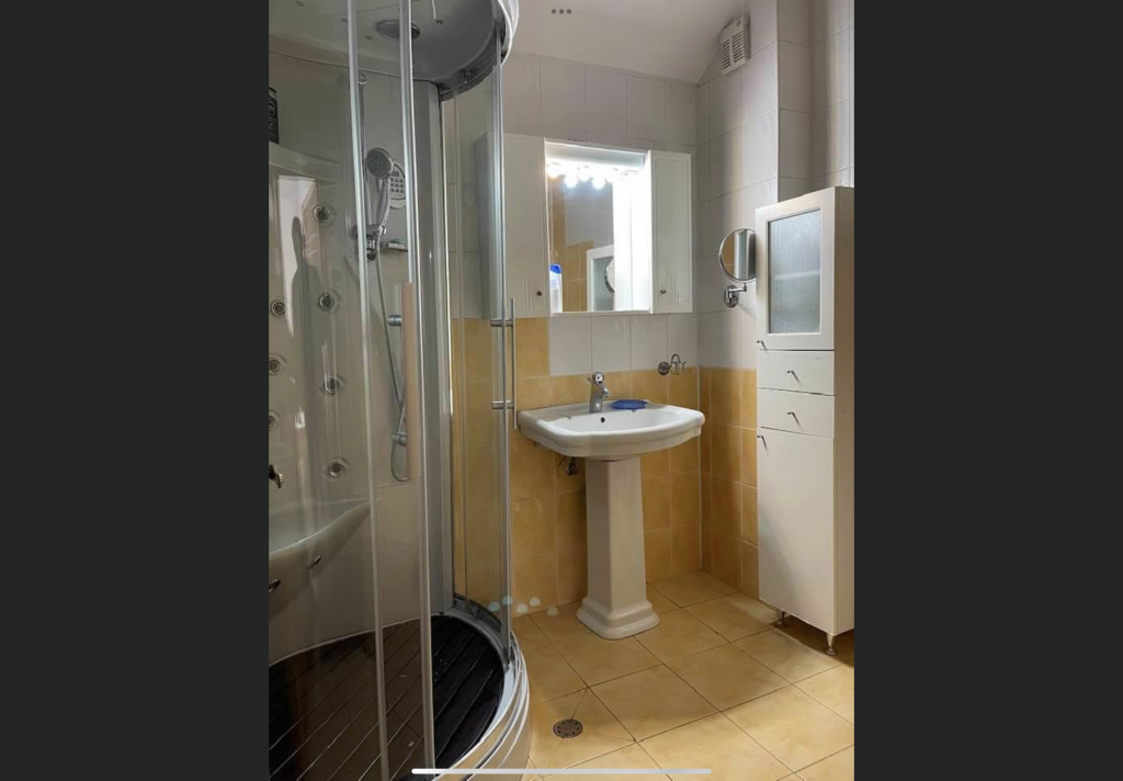 A3F1A4A2-D0F3-46A2-B478-9F017815965B