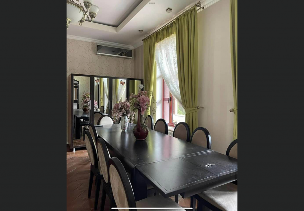 A9237888-C895-4C2D-B6D4-909F687FE576